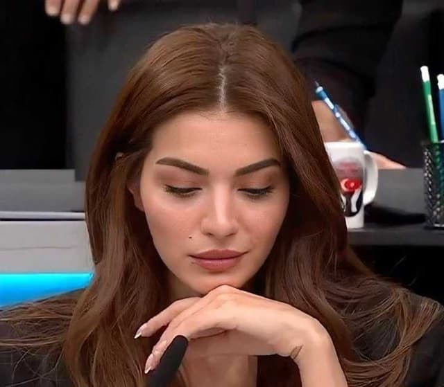 Tine raíz estándar.