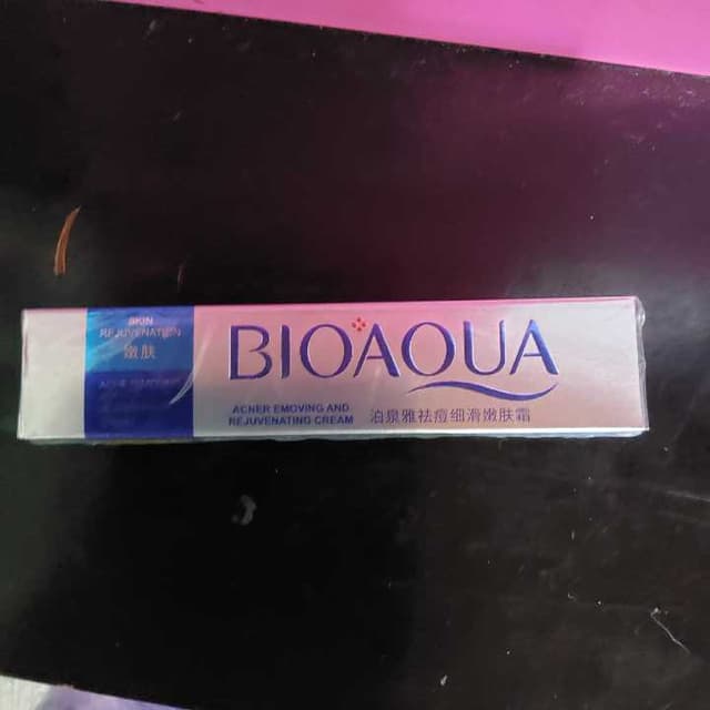 BIOAQUA - acné removing